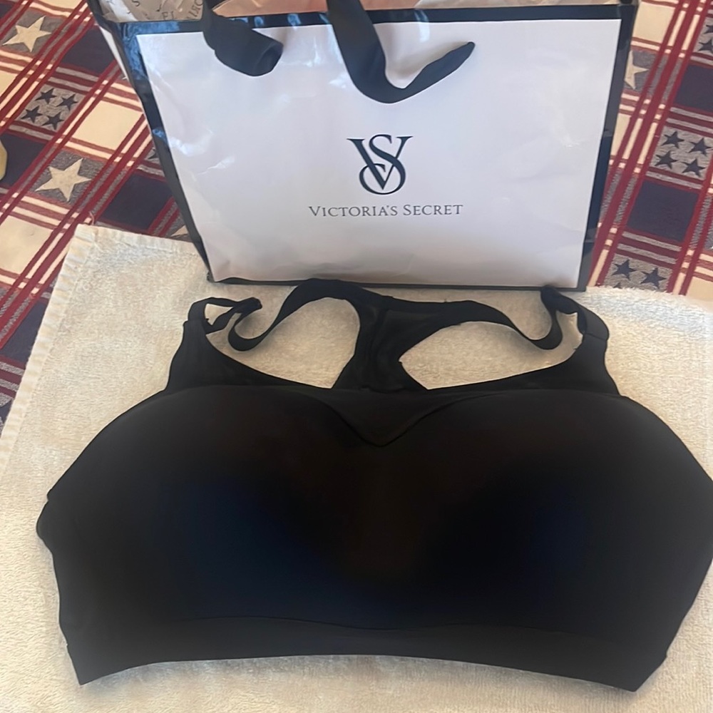Victoria’s Secret Bra size 38DD